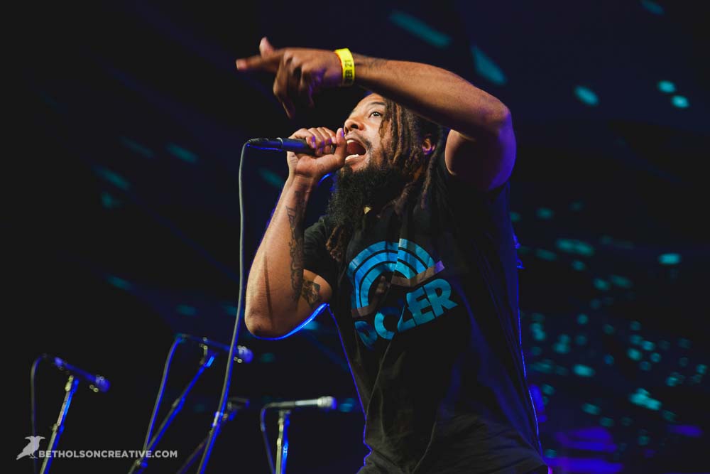 Myke Bogan, Pickathon, Pendarvis Farm, photo by Beth Olson