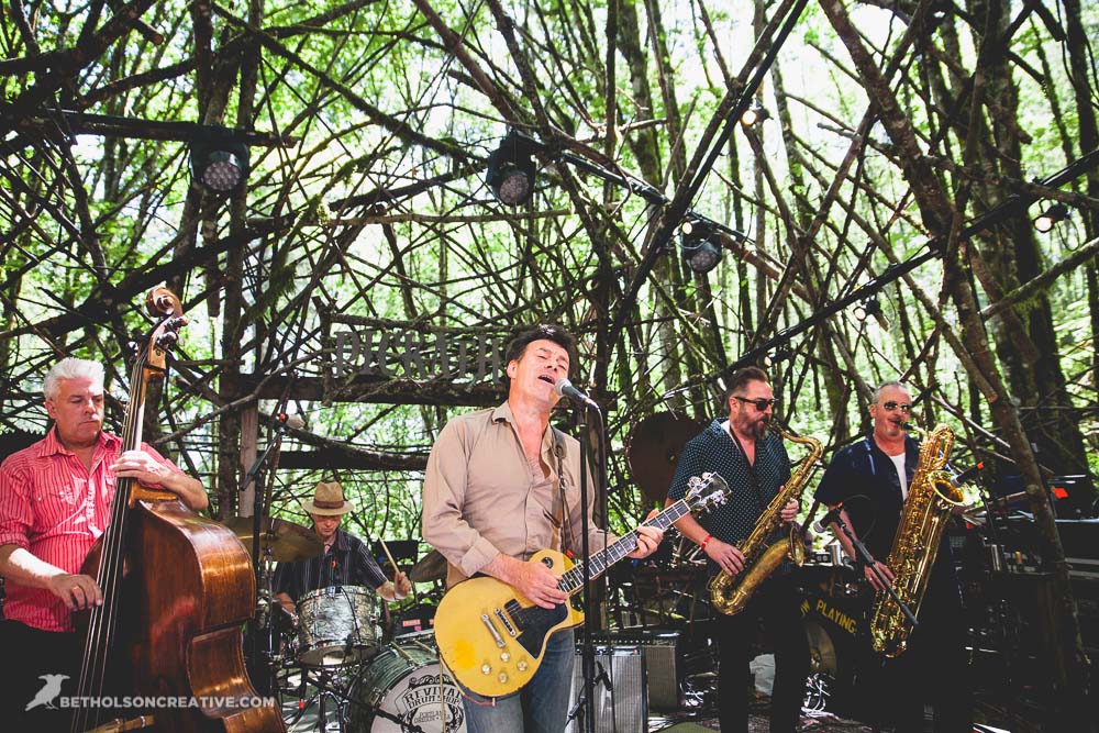 The James Hunter Six, Pickathon, Pendarvis Farm, photo by Beth Olson
