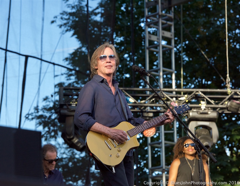 Jackson Browne, Edgefield Amphitheater, photo by John Alcala