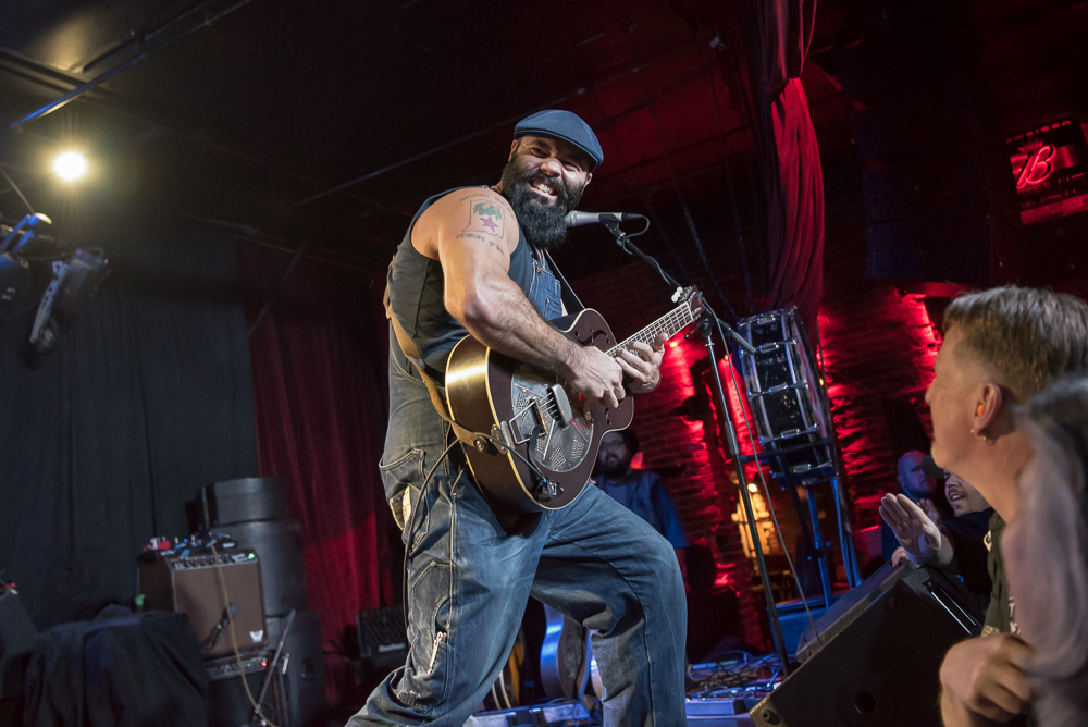 The Reverend Peyton's Big Damn Band, Dante's, photo by Miss Ellanea