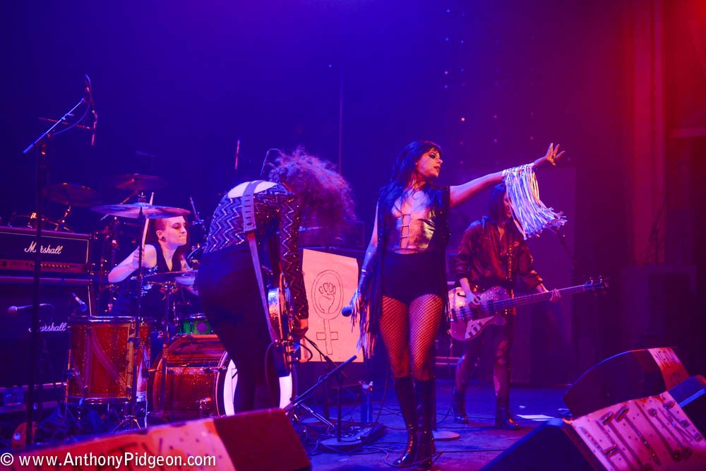 Glam Skanks, Revolution Hall, photo by Anthony Pidgeon