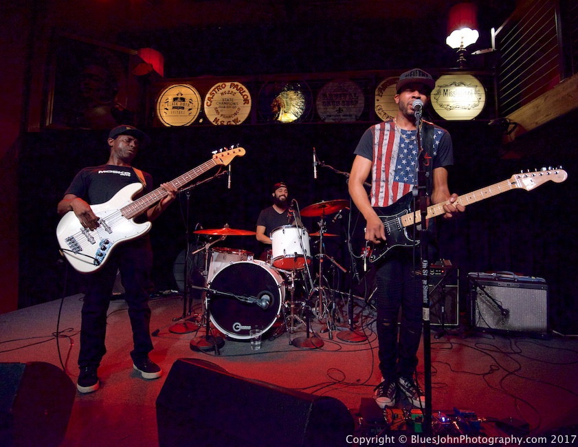 Ayron Jones and The Way, Mississippi Studios, photo by John Alcala