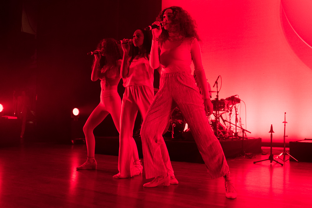 Solange, Arlene Schnitzer Concert Hall, Soul'd Out Music Festival, photo by Kai Hayashi