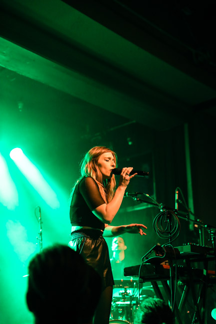 VÉRITÉ, Wonder Ballroom, photo by Sydnie Kobza