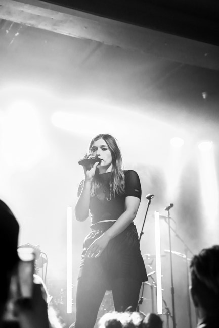 VÉRITÉ, Wonder Ballroom, photo by Sydnie Kobza