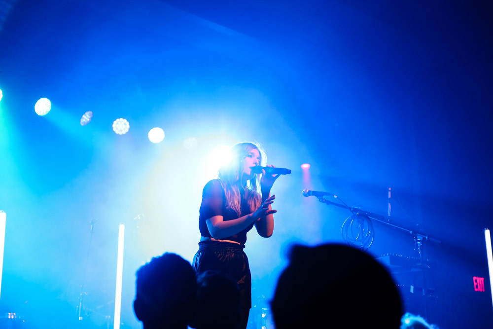 VÉRITÉ, Wonder Ballroom, photo by Sydnie Kobza