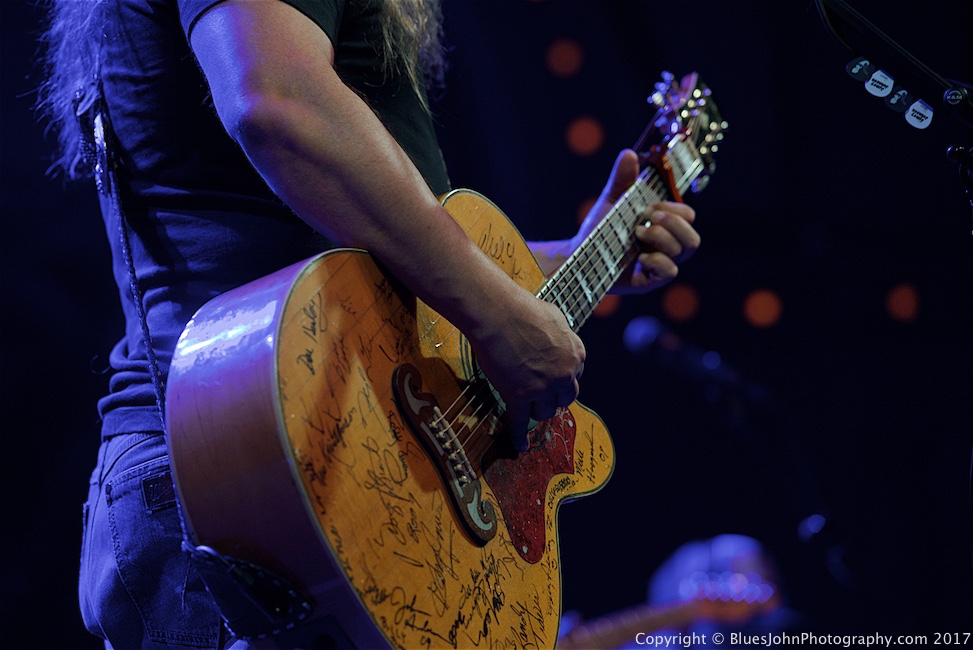 Jamey Johnson, Crystal Ballroom, photo by John Alcala