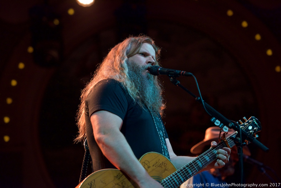 Jamey Johnson, Crystal Ballroom, photo by John Alcala