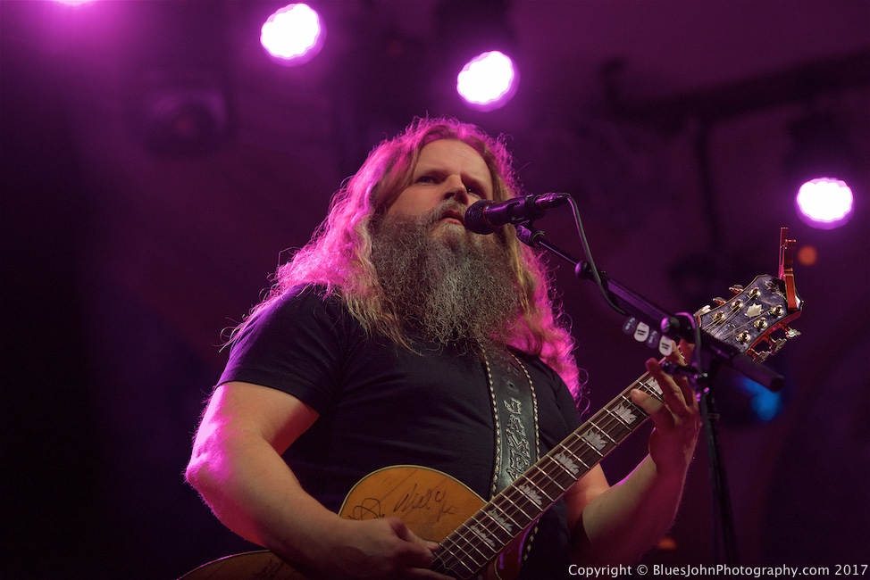 Jamey Johnson, Crystal Ballroom, photo by John Alcala