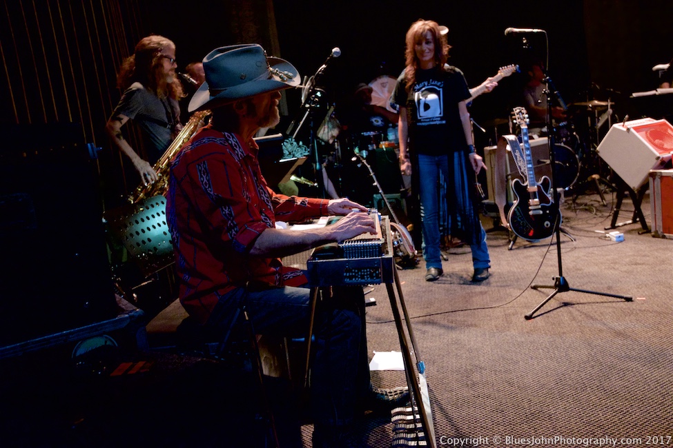 Jamey Johnson, Crystal Ballroom, photo by John Alcala