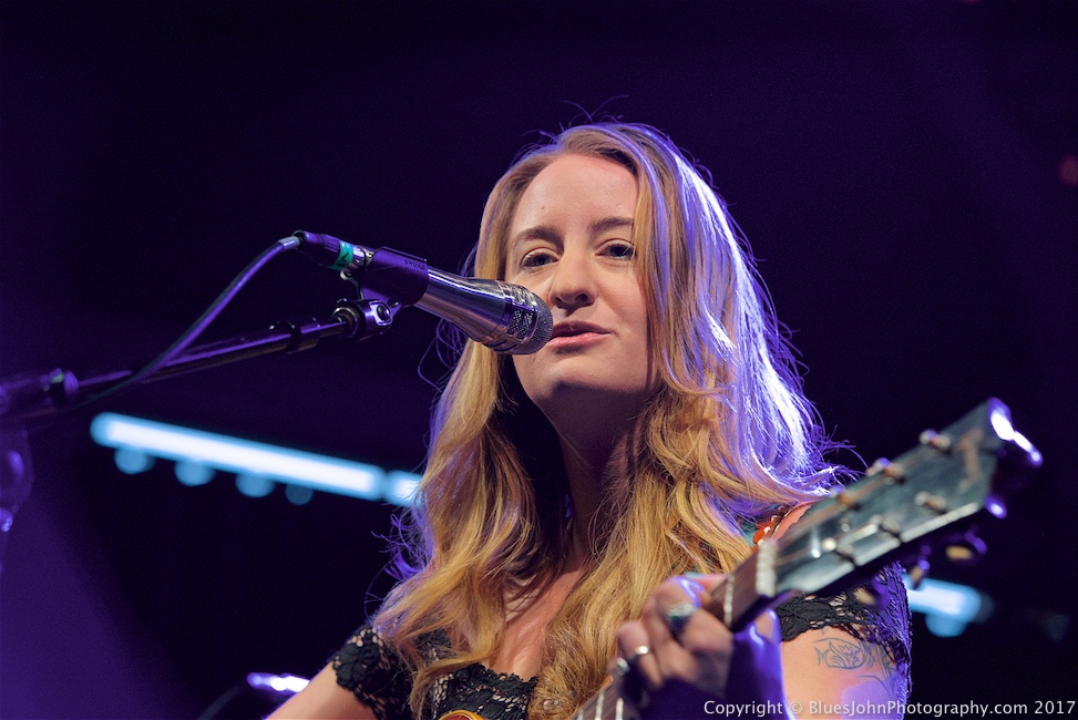 Margo Price, Crystal Ballroom, photo by John Alcala
