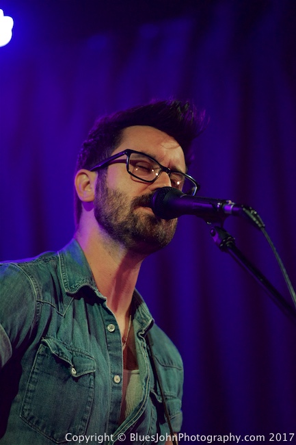 Sean McConnell, Star Theater, photo by John Alcala