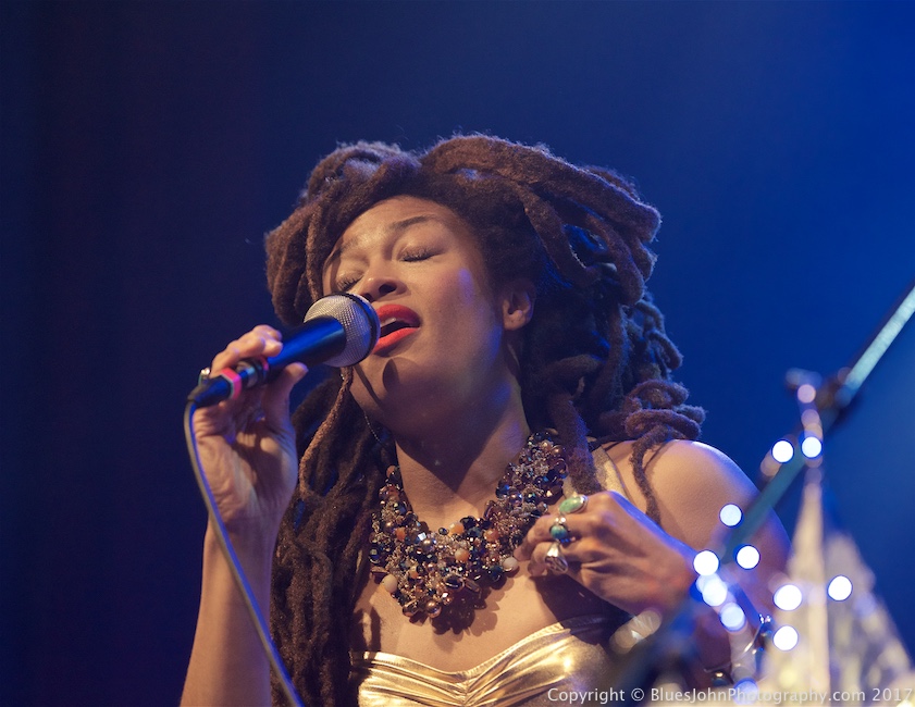 Valerie June, Aladdin Theater, photo by John Alcala