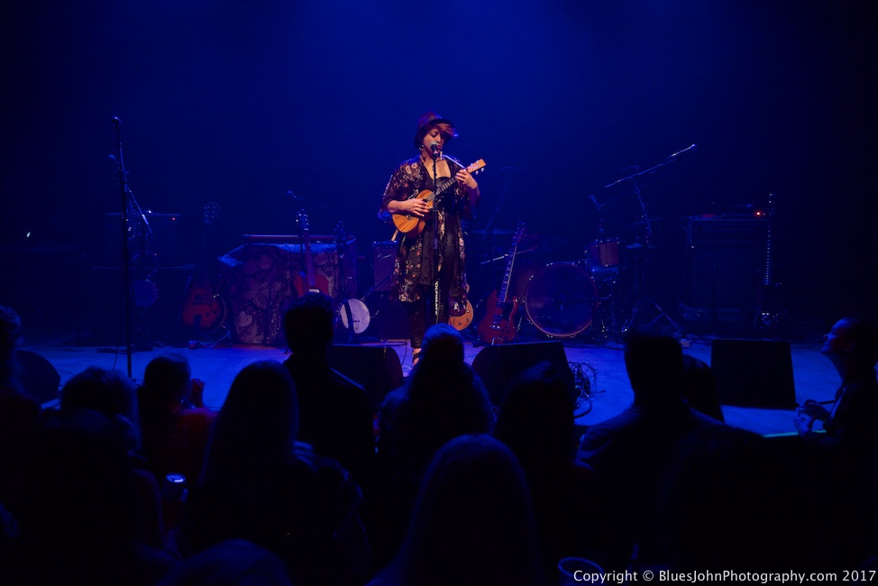 Lynn Cardona, Aladdin Theater, photo by John Alcala