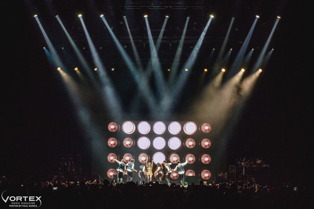 Paula Abdul, Moda Center, Rose Quarter, photo by Paul Garcia
