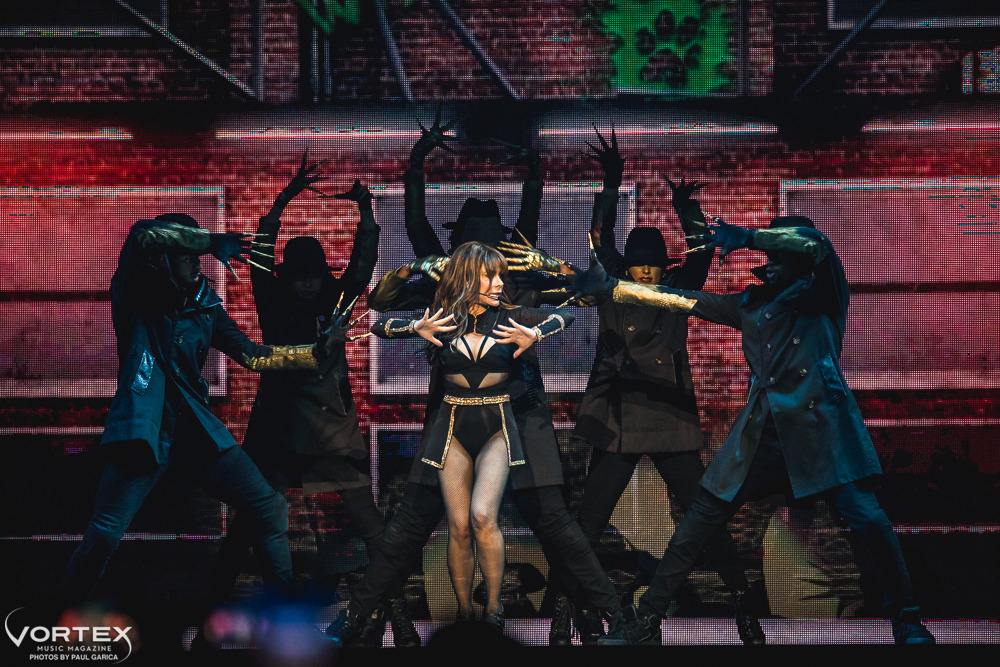 Paula Abdul, Moda Center, Rose Quarter, photo by Paul Garcia