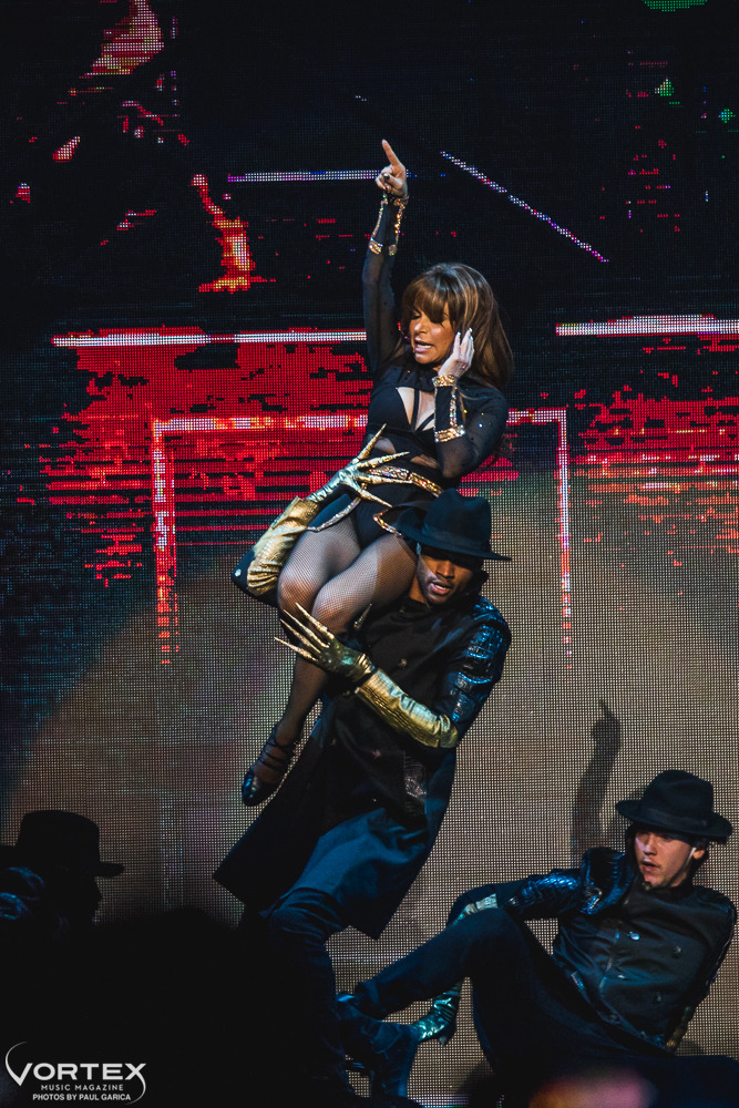 Paula Abdul, Moda Center, Rose Quarter, photo by Paul Garcia