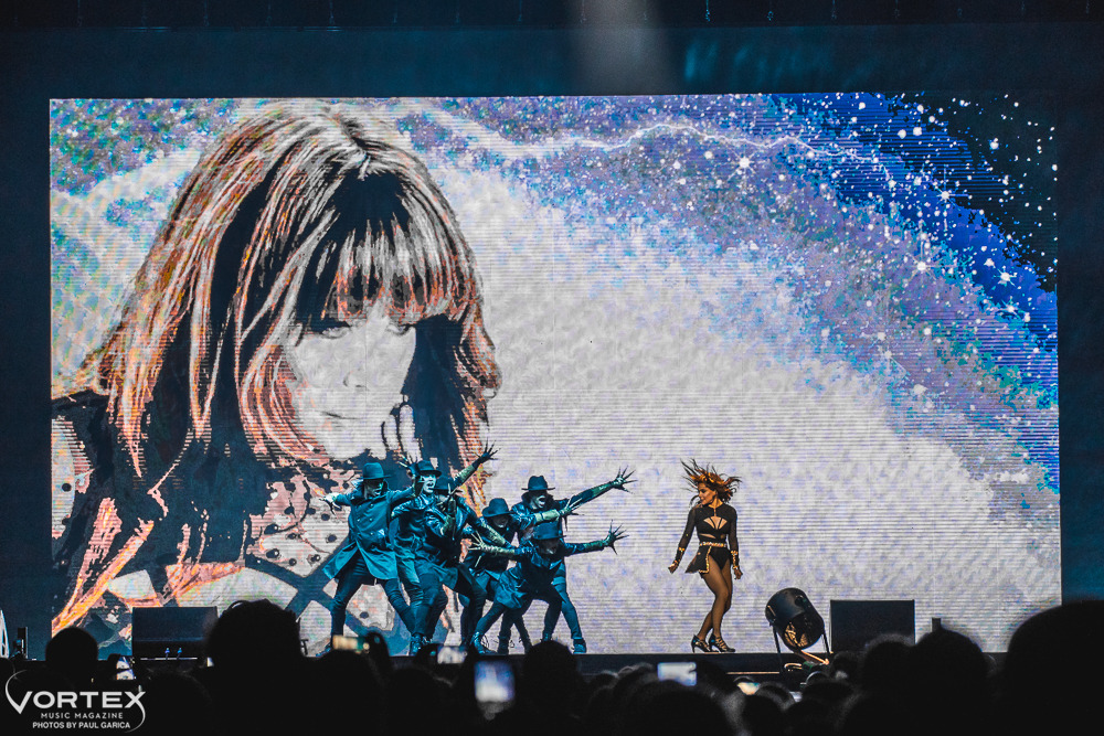Paula Abdul, Moda Center, Rose Quarter, photo by Paul Garcia