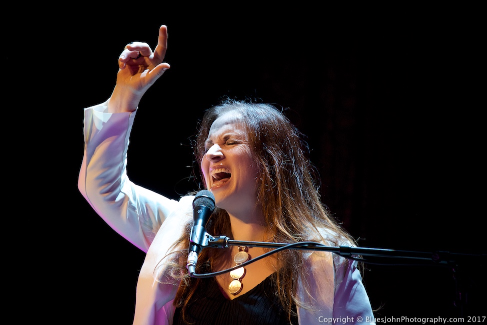 Judith Owen, Arlene Schnitzer Concert Hall, photo by John Alcala