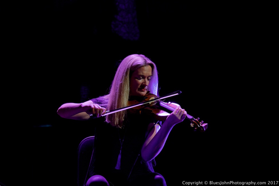 Judith Owen, Arlene Schnitzer Concert Hall, photo by John Alcala