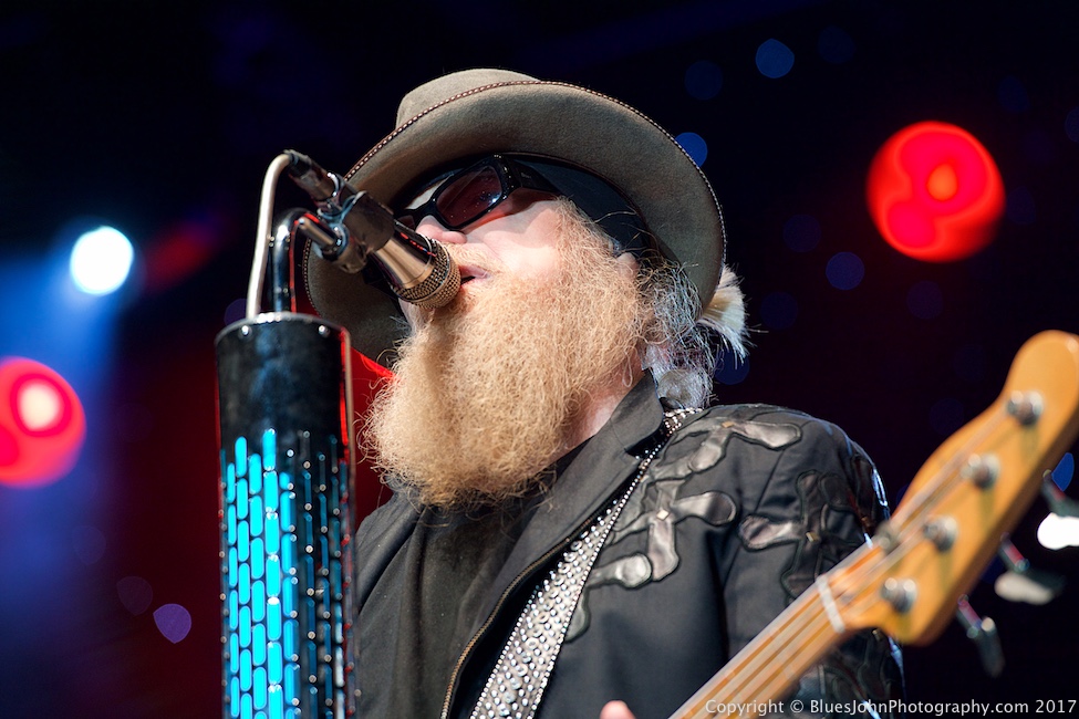 ZZ Top, Cuthbert Amphitheater, photo by John Alcala