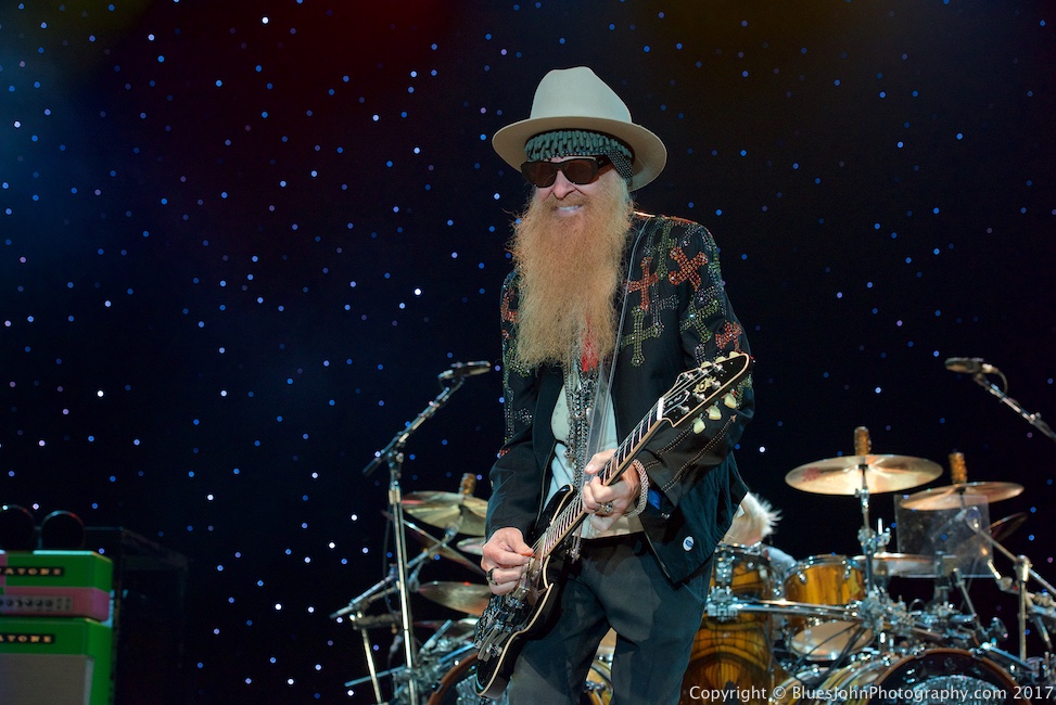 ZZ Top, Cuthbert Amphitheater, photo by John Alcala