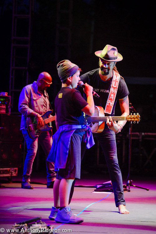 Michael Franti, Edgefield Amphitheater, photo by Anthony Pidgeon