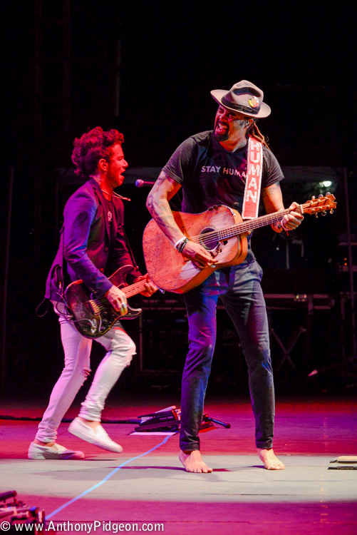 Michael Franti, Edgefield Amphitheater, photo by Anthony Pidgeon