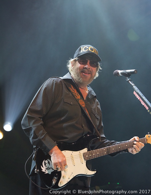 Hank Williams Jr., Moda Center, Rose Quarter, photo by John Alcala