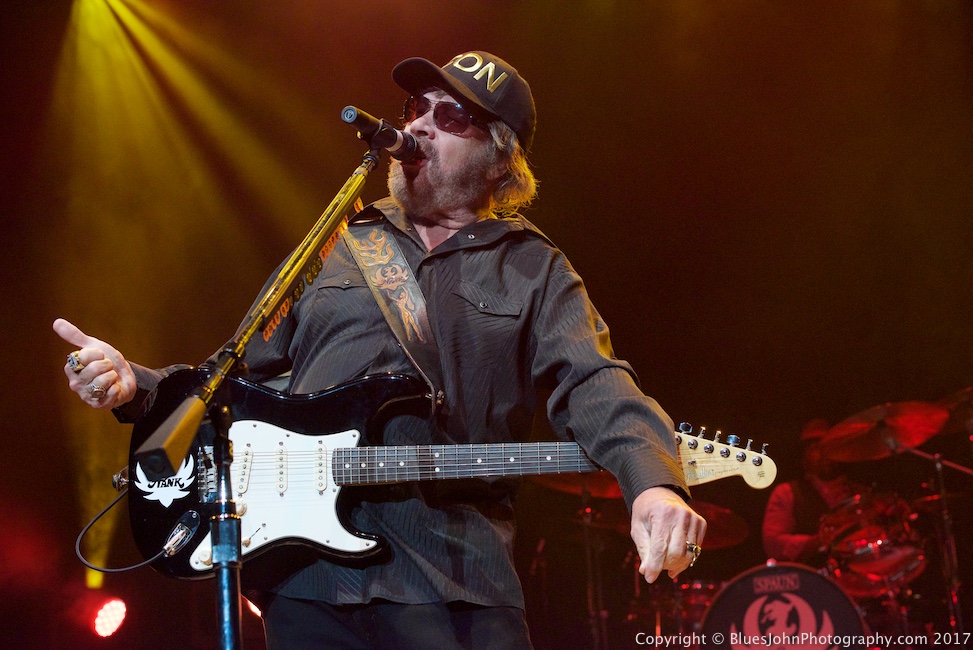 Hank Williams Jr., Moda Center, Rose Quarter, photo by John Alcala