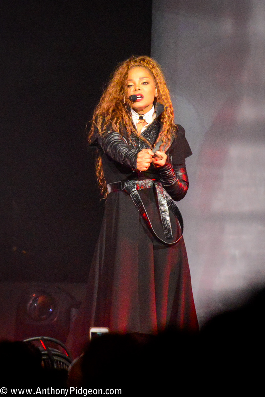 Janet Jackson, Moda Center, Rose Quarter, photo by Anthony Pidgeon