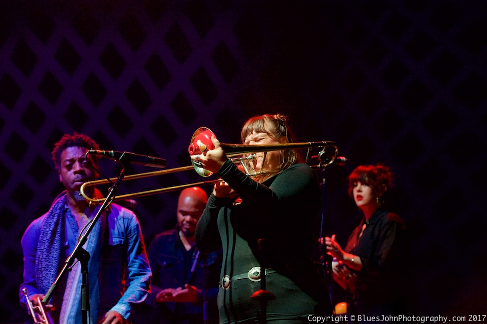 Tedeschi Trucks Band, Keller Auditorium, Portland'5 Centers for the Arts, photo by John Alcala