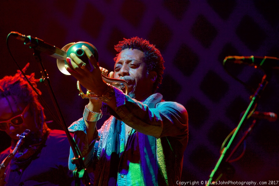 Tedeschi Trucks Band, Keller Auditorium, Portland'5 Centers for the Arts, photo by John Alcala