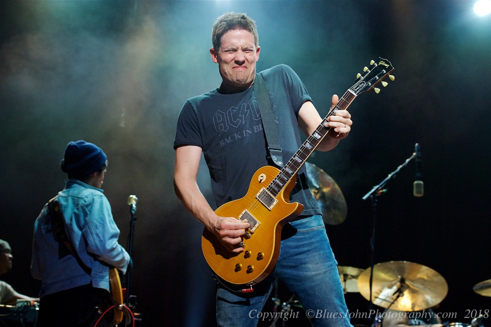 Jonny Lang, The Elsinore Theatre, photo by John Alcala