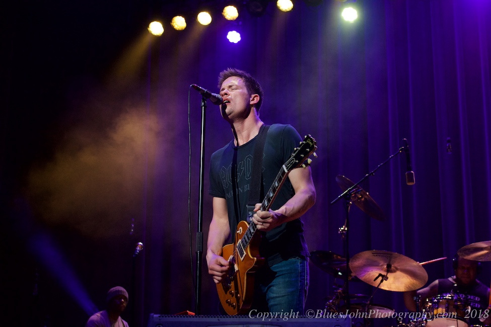 Jonny Lang, The Elsinore Theatre, photo by John Alcala