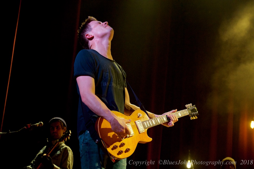 Jonny Lang, The Elsinore Theatre, photo by John Alcala