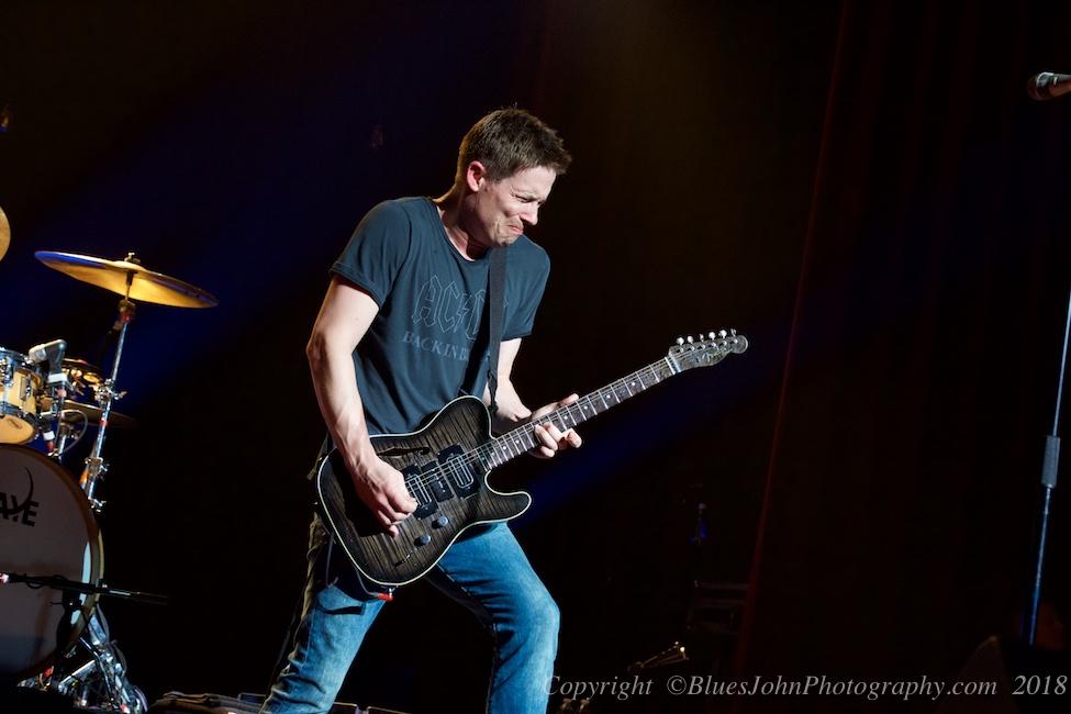 Jonny Lang, The Elsinore Theatre, photo by John Alcala