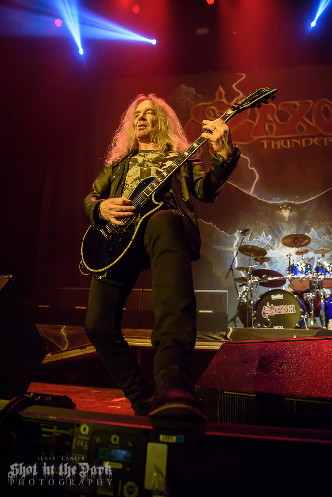 Saxon, ShoWare Center, photo by Jesse Lanier