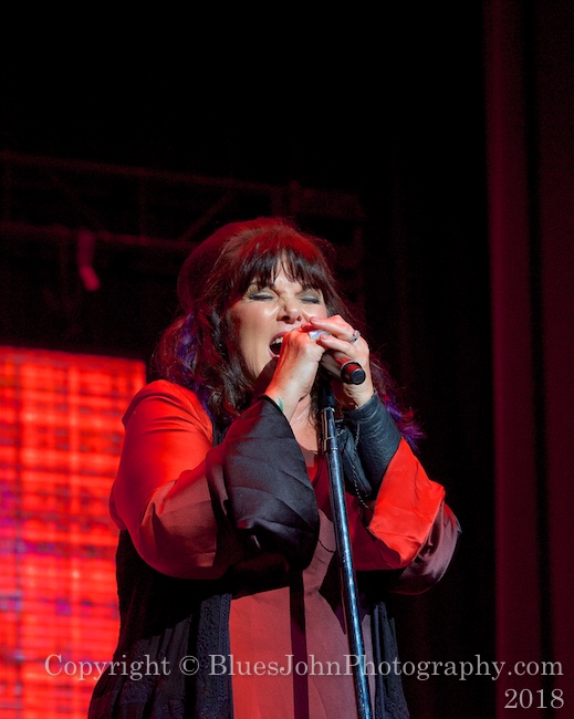 Ann Wilson, The Elsinore Theatre, photo by John Alcala
