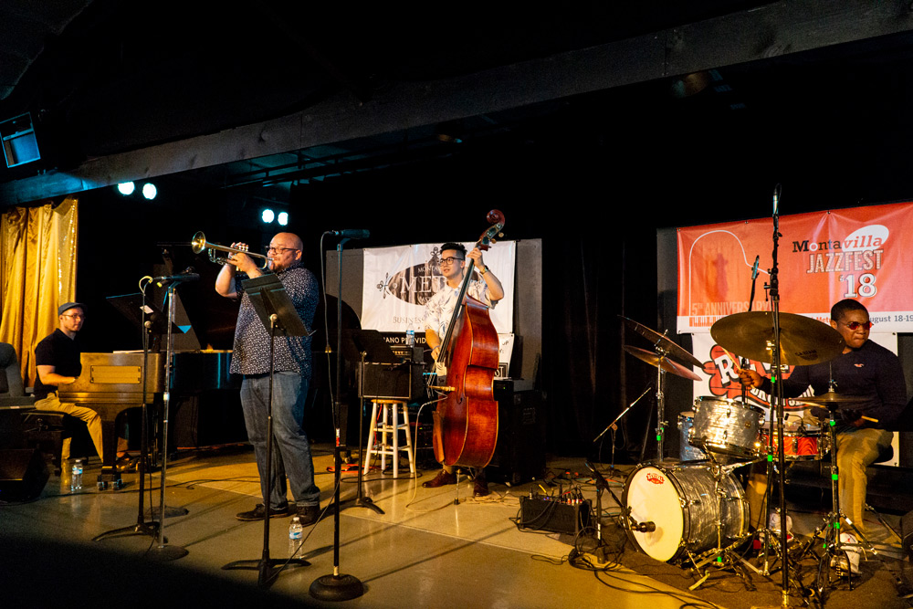 Farnell Newton, Montavilla Jazz Festival, photo by Elbert Giron