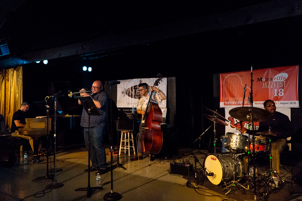 Farnell Newton, Montavilla Jazz Festival, photo by Elbert Giron