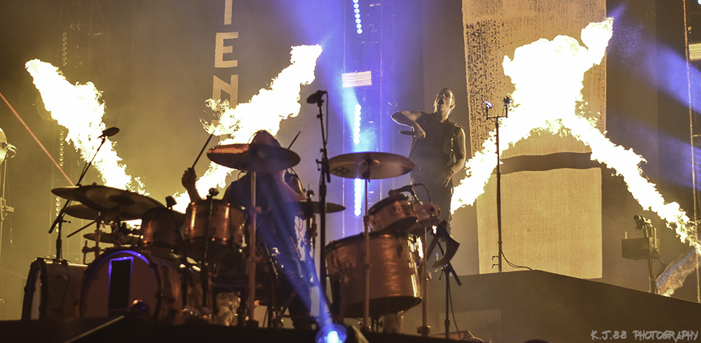 Shinedown, Veterans Memorial Coliseum, photo by Kevin Pettigrew