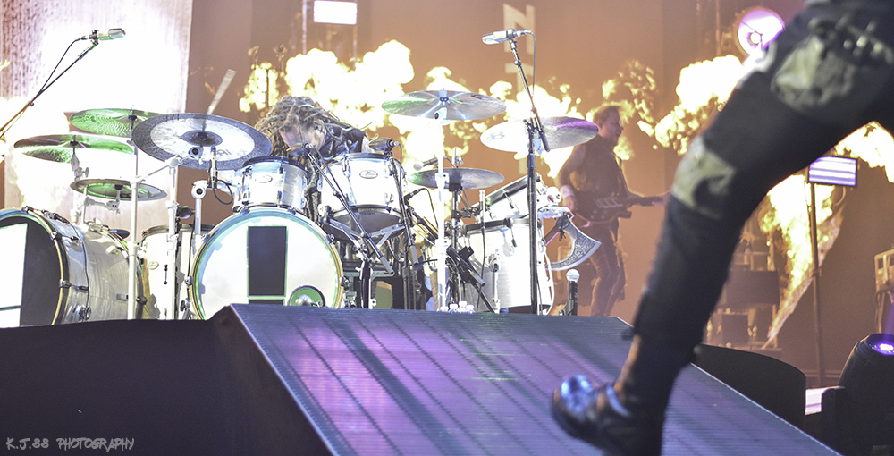 Shinedown, Veterans Memorial Coliseum, photo by Kevin Pettigrew