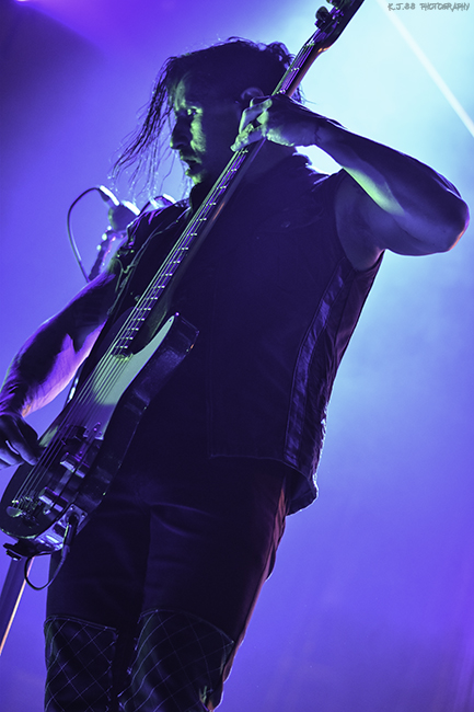 Shinedown, Veterans Memorial Coliseum, photo by Kevin Pettigrew