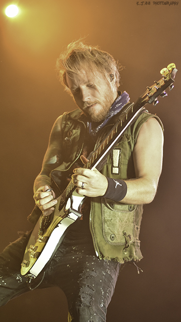 Shinedown, Veterans Memorial Coliseum, photo by Kevin Pettigrew