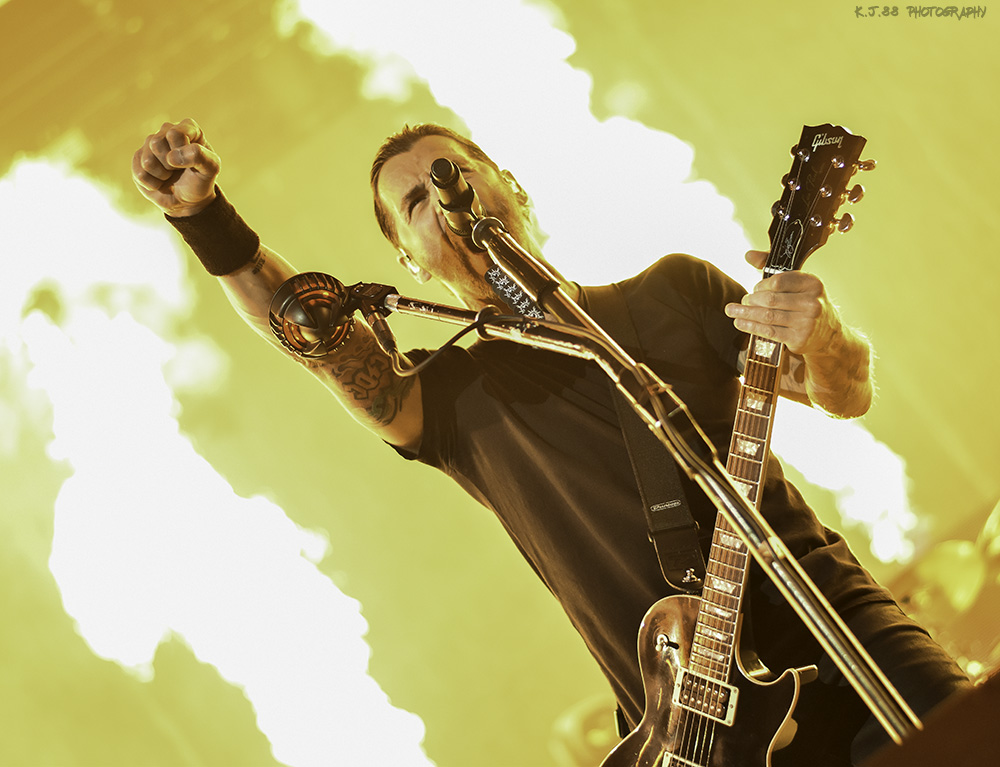 Godsmack, Veterans Memorial Coliseum, photo by Kevin Pettigrew