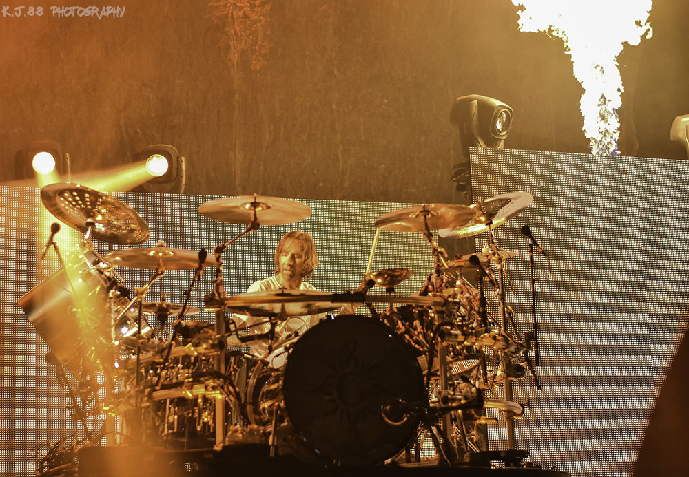 Godsmack, Veterans Memorial Coliseum, photo by Kevin Pettigrew