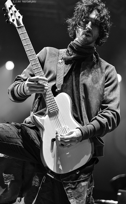 Asking Alexandria, Veterans Memorial Coliseum, photo by Kevin Pettigrew