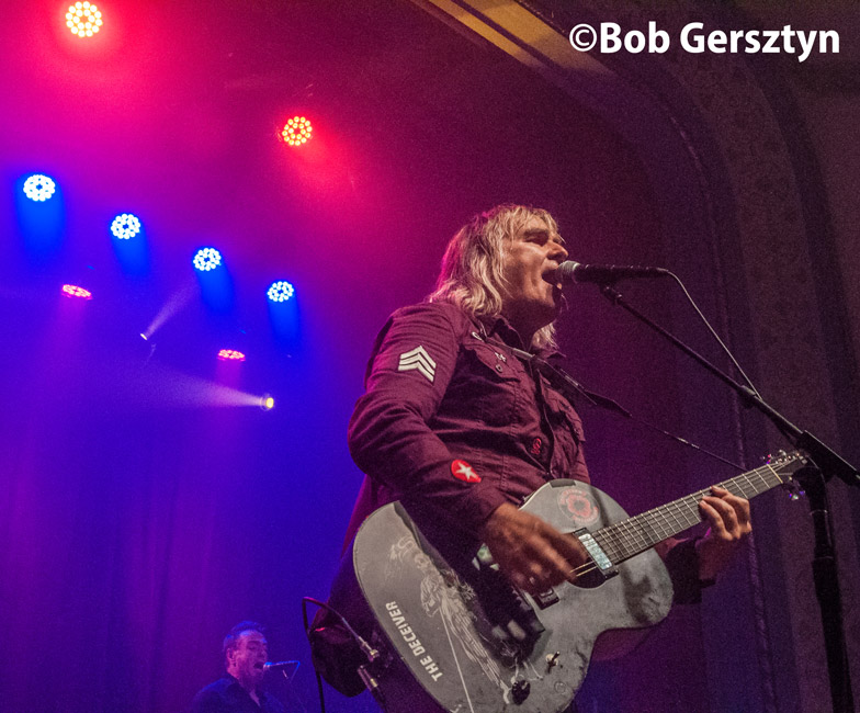 The Alarm, Aladdin Theater, photo by Bob Gersztyn