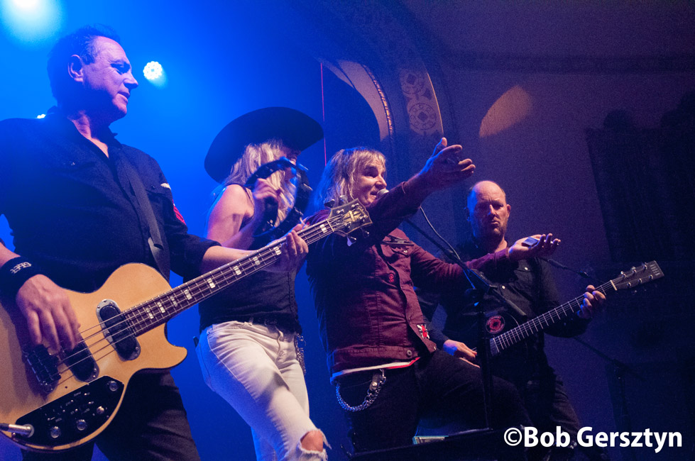 The Alarm, Aladdin Theater, photo by Bob Gersztyn